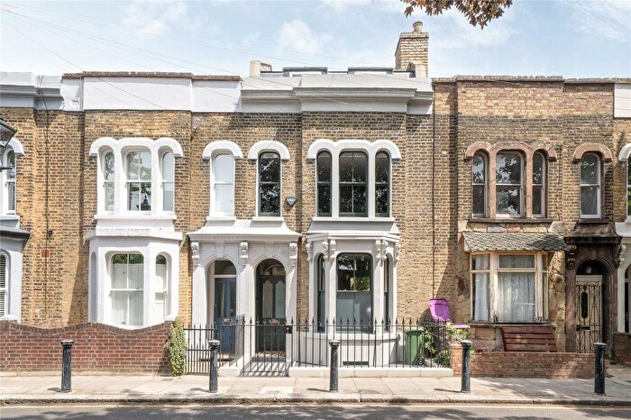 4 Bedroom Terraced House For Sale In Medway Road, Bow, London, E3