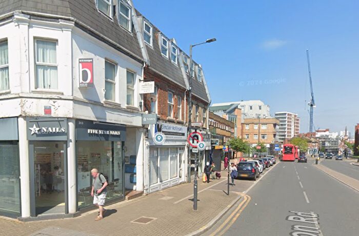 3 Bedroom Flat To Rent In Station Road, Harrow, HA1