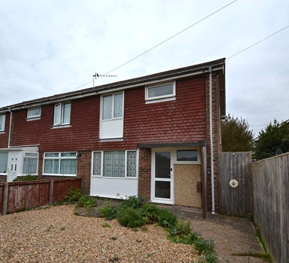 3 Bedroom Semi-Detached House For Sale In Spring Walk, Newport, Isle Of Wight, PO30