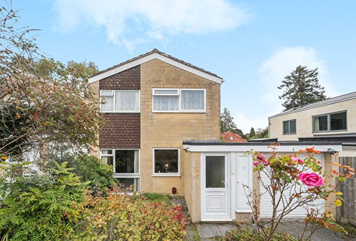 3 Bedroom Link Detached House For Sale In Oakfield Close, Bath, Somerset, BA1