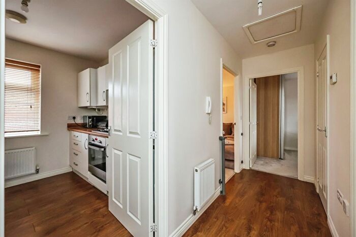 2 Bedroom Flat For Sale In Grey Meadow Road, Ilkeston, DE7