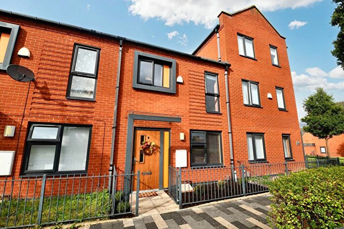 3 Bedroom Terraced House For Sale In Amersham Park Road, Salford, M6