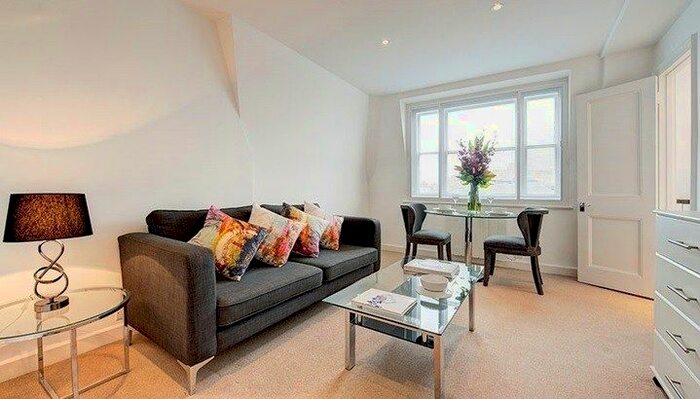 Studio To Rent In Hill Street, London, W1J