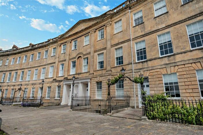 2 Bedroom Apartment To Rent In Lansdown Crescent, Bath, Somerset, BA1