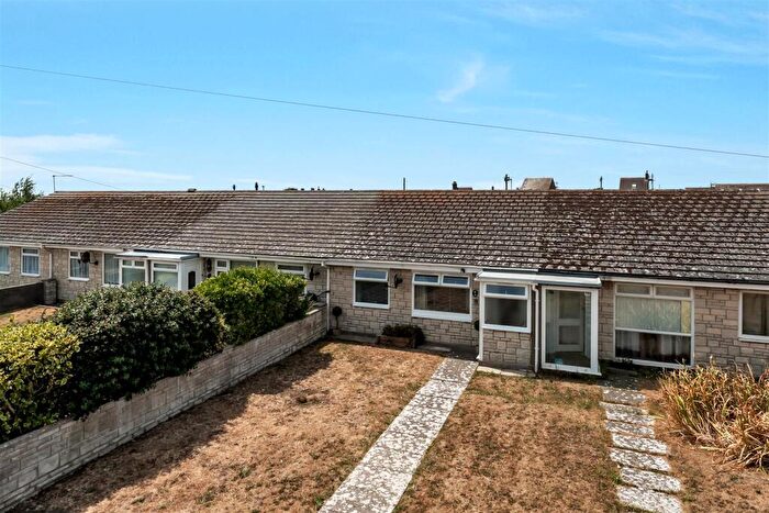 2 Bedroom Bungalow For Sale In Haylands, Portland, DT5