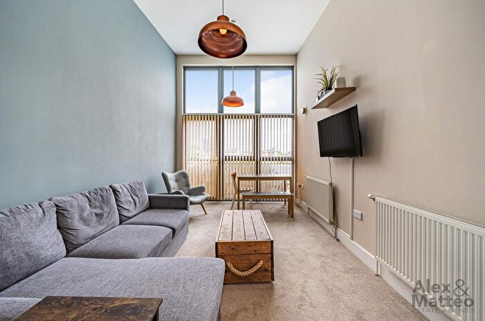 1 Bedroom Flat To Rent In Corelli Court, Lynton Road, SE1