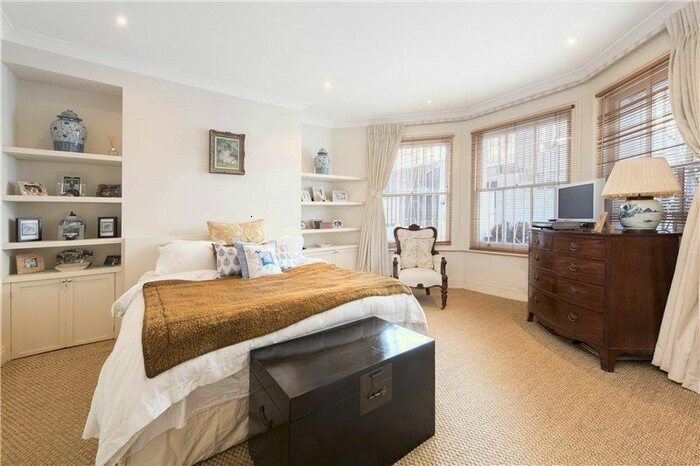 1 Bedroom Flat To Rent In Lansdowne Road, Notting Hill, London, W11