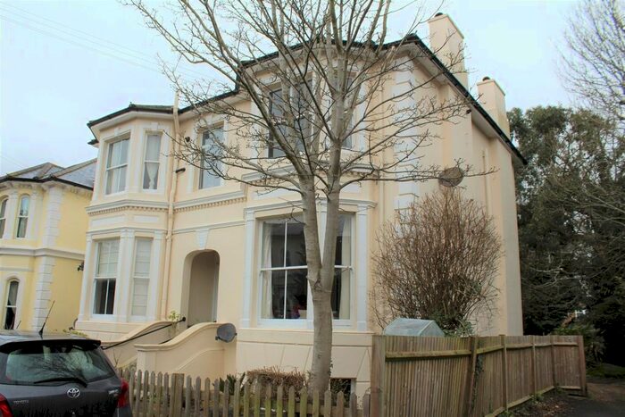 1 Bedroom Property To Rent In Garlinge Road, Southborough, Tunbridge Wells, TN4