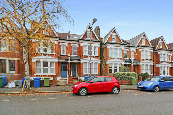 2 Bedroom Flat To Rent In Elmwood Road, London, SE24