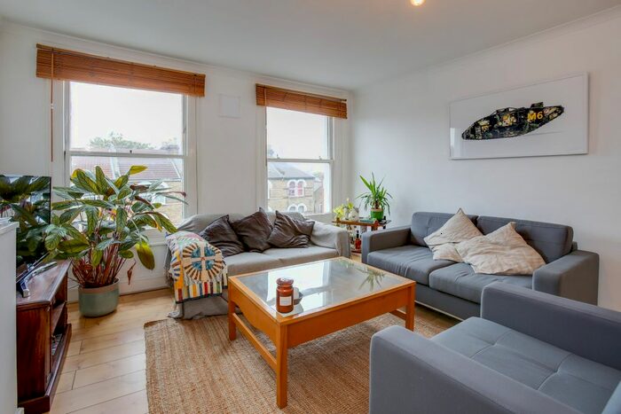 1 Bedroom Flat To Rent In Acre Lane, London, SW2