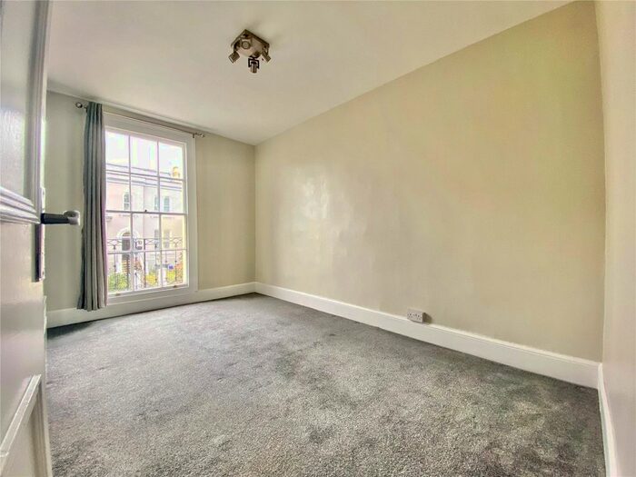 1 Bedroom Flat To Rent In London Road, Cheltenham, GL52