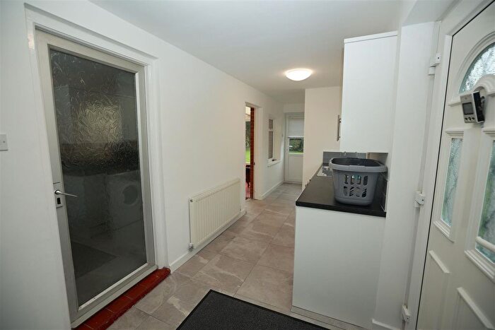 3 Bedroom Bungalow For Sale In Bradford Road, Castle Bromwich, Birmingham, B36