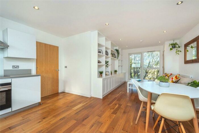 2 Bedroom Flat To Rent In Plender Street, Camden Town, NW1
