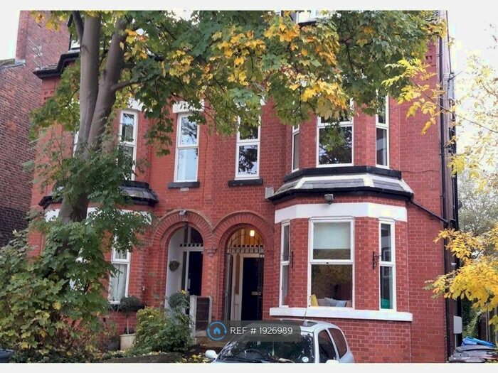 2 Bedroom Flat To Rent In Brighton Grove, Manchester, M14