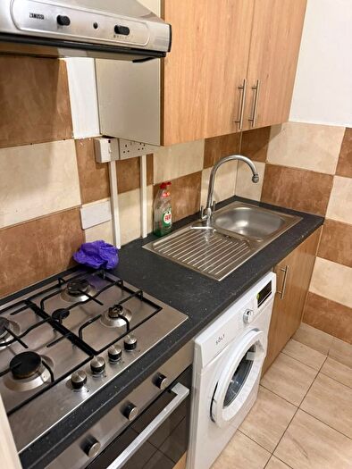 Studio To Rent In London, E6