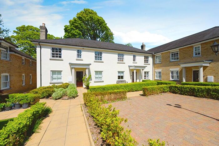 2 Bedroom Maisonette For Sale In Queensway, Hemel Hempstead, HP2