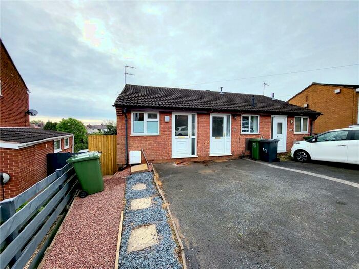 1 Bedroom Semi-Detached House To Rent In Dunnington Avenue, Kidderminster, Worcestershire, DY10
