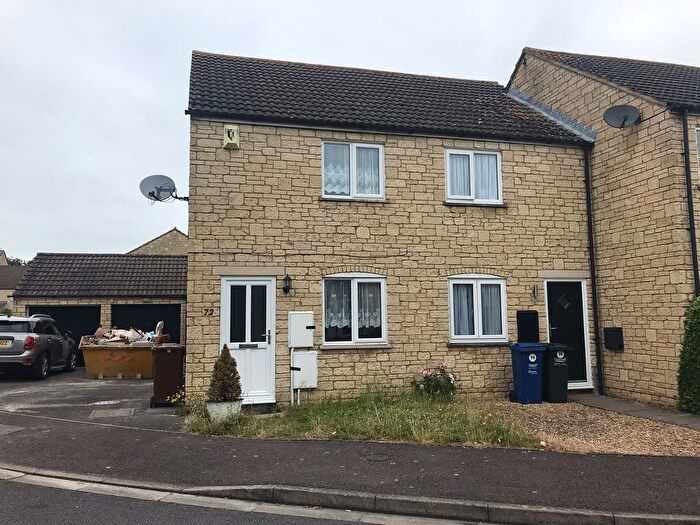 2 Bedroom Property To Rent In Avocet Way, Bicester, OX26