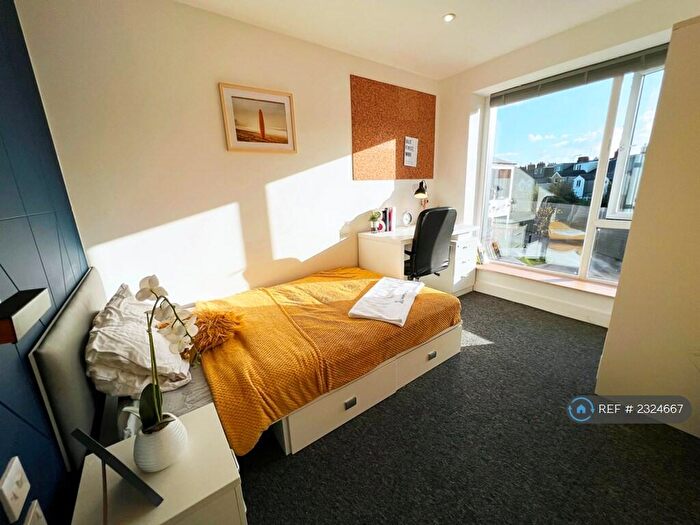 1 Bedroom Flat To Rent In Cathays Terrace, Cardiff, CF24