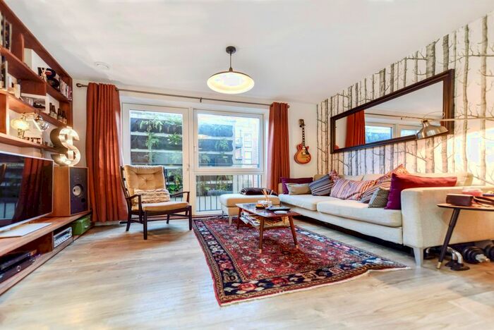 2 Bedroom Flat To Rent In Carney Place, Brixton, London, SW9