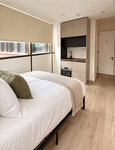Studio To Rent In George Street, Luton, LU1