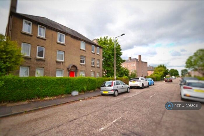 2 Bedroom Flat To Rent In Whitson Road, Edinburgh, EH11
