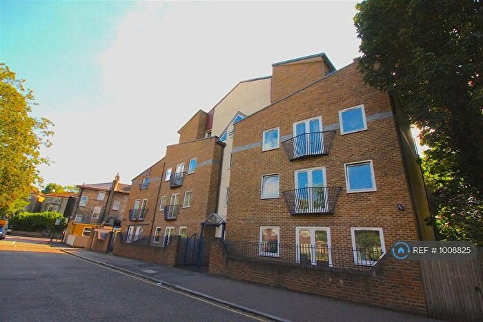 1 Bedroom Flat To Rent In Forge House, London, SE13