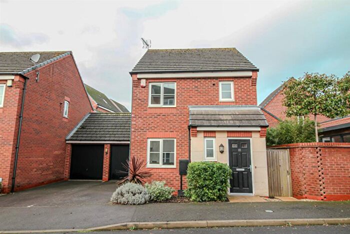 3 Bedroom Link Detached House To Rent In Swindell Close, Mapperley, Nottingham, NG3