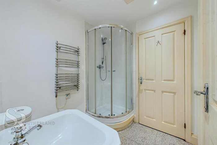 2 Bedroom Apartment For Sale In Slack Lane, Little Hayfield, SK22