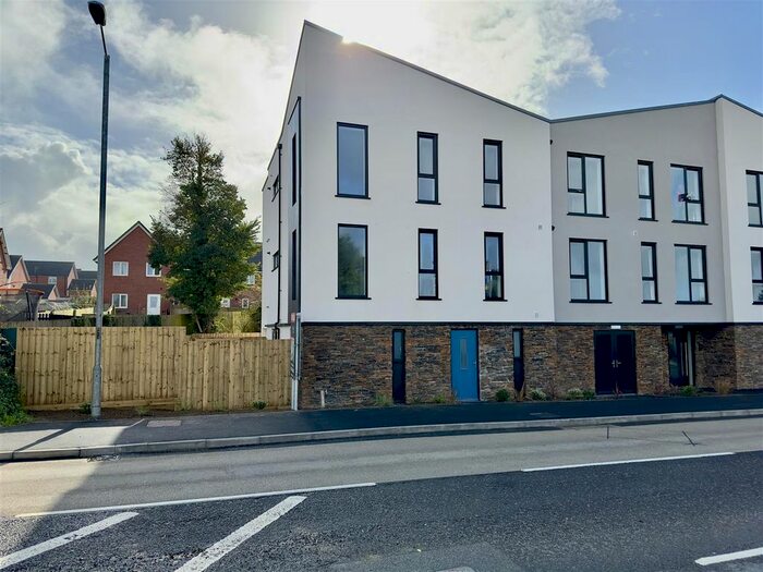 1 Bedroom Flat To Rent In Lane, Newquay, TR8