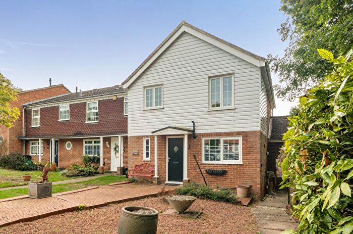3 Bedroom End Of Terrace House For Sale In Milton Gardens, Wokingham, Berkshire, RG40