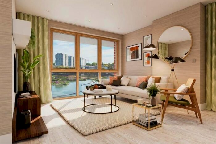 3 Bedroom Flat To Rent In Starling Court, Southmere, London, SE2