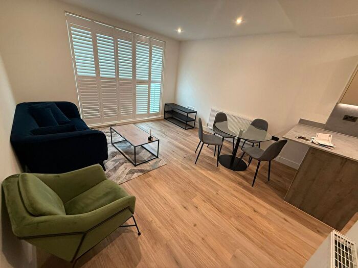 2 Bedroom Flat To Rent In Birmingham, B4