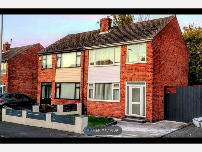 3 Bedroom Semi-Detached House To Rent In Brookfield Avenue, Runcorn, WA7