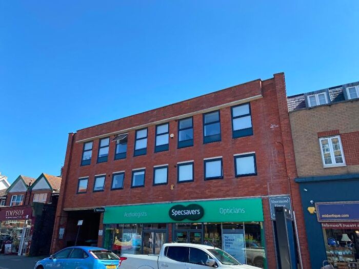 1 Bedroom Flat To Rent In Boundary Road, Hove, East Sussex, BN3