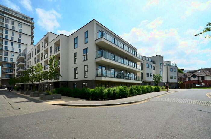 1 Bedroom Flat To Rent In Bradfield Close, Woking, GU22