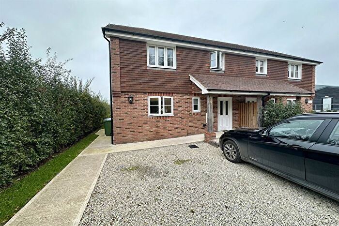 3 Bedroom Semi-Detached House To Rent In Pratts Farm Cottages, Stane Street, Billingshurst, West Sussex, RH14