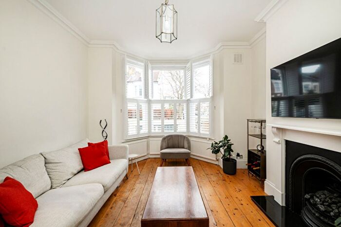 2 Bedroom Flat To Rent In Donaldson Road, London, NW6