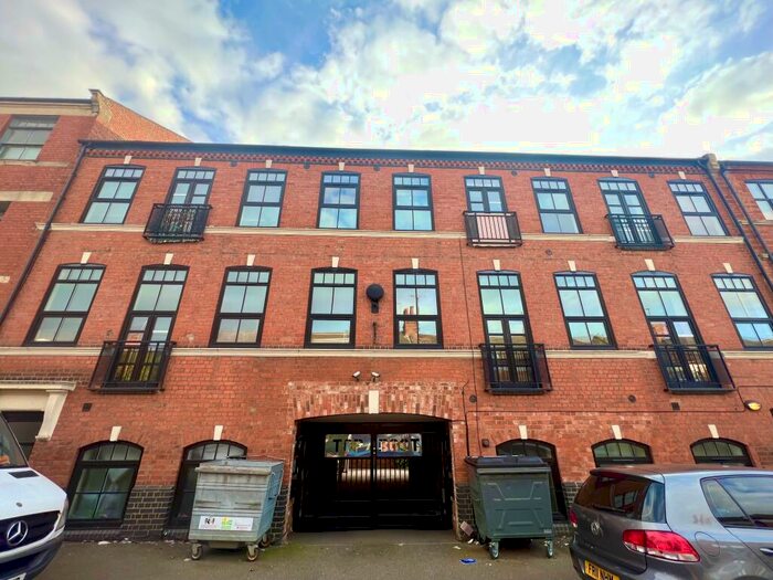 2 Bedroom Flat To Rent In Henry Street, Northampton, NN1