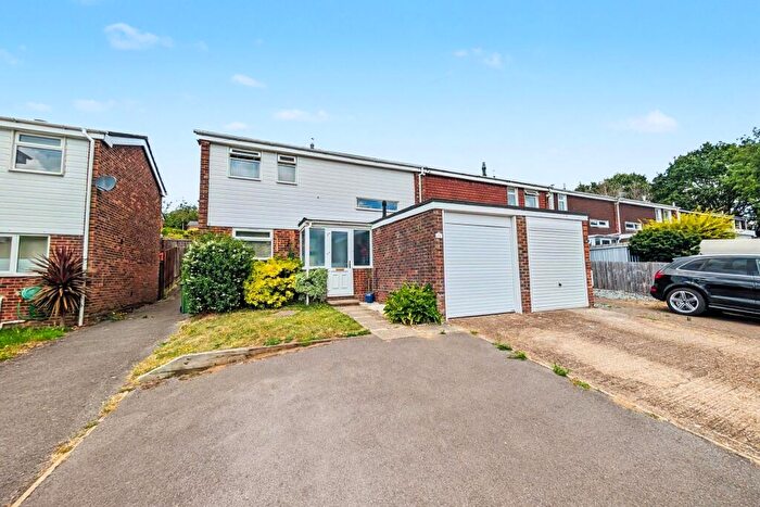 3 Bedroom Semi-Detached House For Sale In Chandlers Ford, SO53