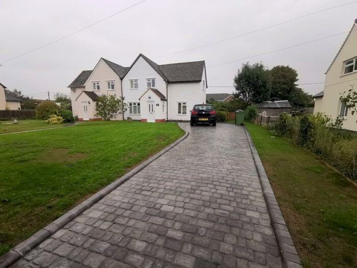 3 Bedroom Semi-Detached House To Rent In Oxford Lane, Grove, OX12