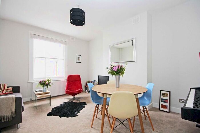 1 Bedroom Flat To Rent In St. Stephens Avenue, London W12