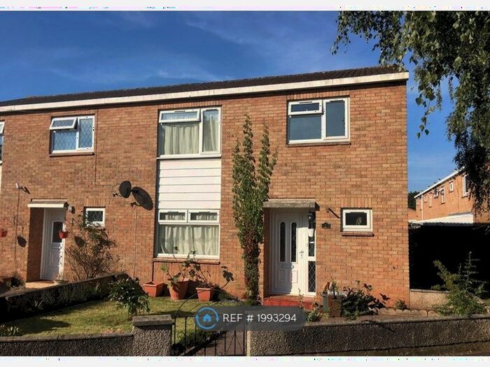 3 Bedroom Semi-Detached House To Rent In Whinchat Gardens, Bristol, BS16