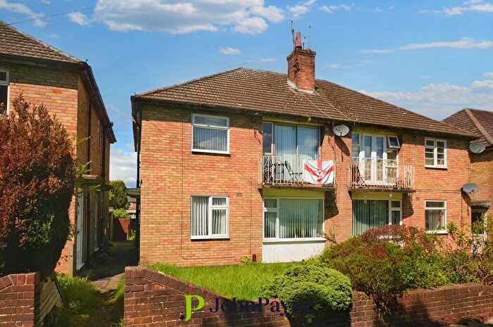 2 Bedroom Maisonette To Rent In Sedgemoor Road, Stonehouse Estate, Coventry, CV3