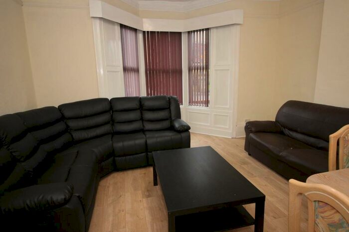 5 Bedroom Terraced House To Rent In Brighton Grove, Fenham, Newcastle Upon Tyne, NE4