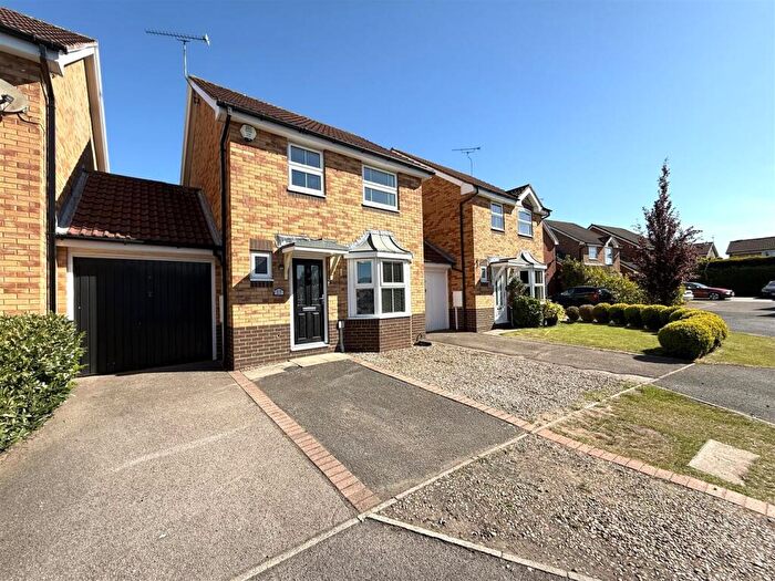 3 Bedroom Link Detached House To Rent In Mosgrove Close, Gateford, Worksop, S81
