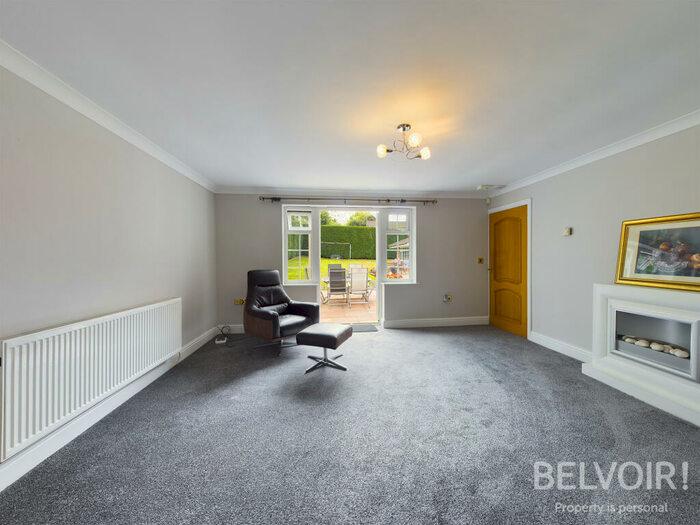 1 Bedroom Flat To Rent In Uttoxeter Road, Blythe Bridge, ST11