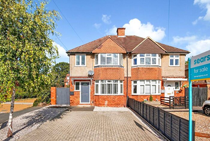 3 Bedroom Semi-Detached House For Sale In Deepfield Road, Bracknell, RG12