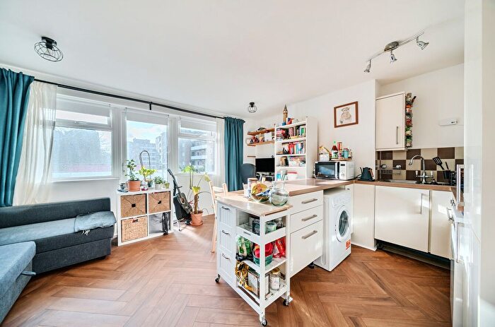 1 Bedroom Flat For Sale In Sulivan Court, London, SW6