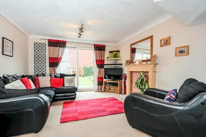 2 Bedroom Terraced House To Rent In Didcot, Oxfordshire, OX11